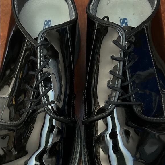 Bates Black Faux Patent Leather Oxfords, Perfect for Special Occasions Size 10.5 - Picture 9 of 14